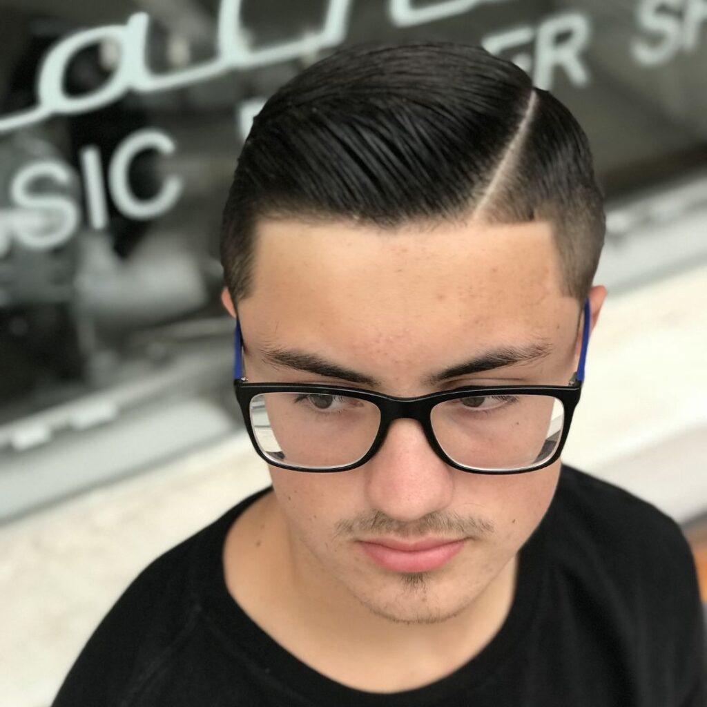 curved razer line haircut