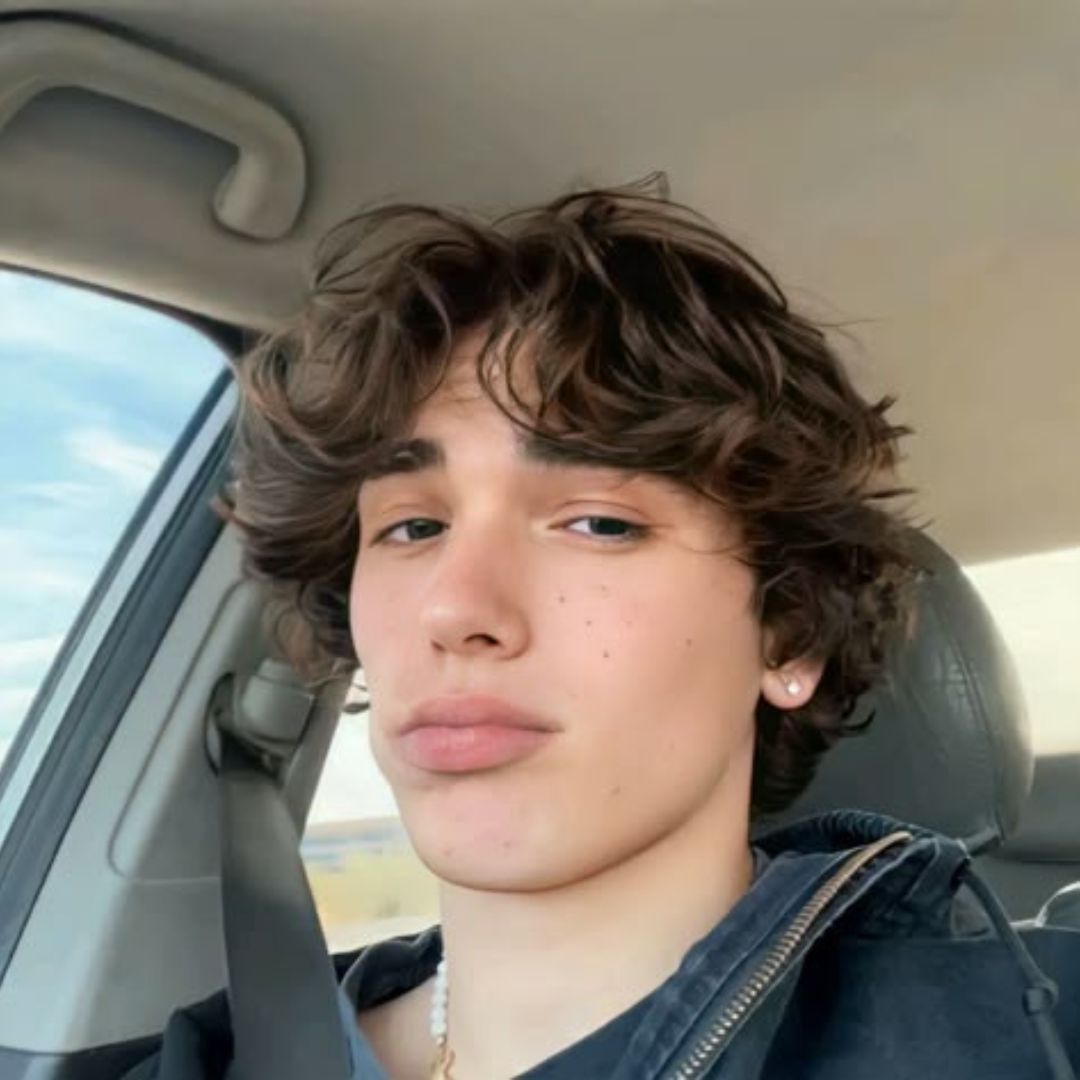 wavy middle part